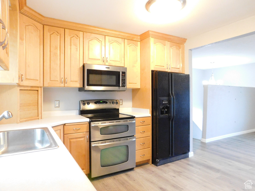 9467 S 250 E Sandy, UT 84070