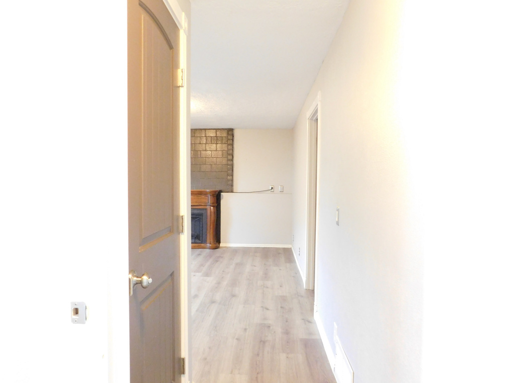 9467 S 250 E Sandy, UT 84070