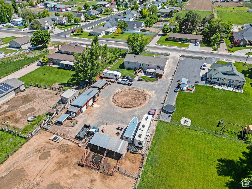 Aerial view of property\\\\\\\\\\\\\\\'s location with nearby suburban area