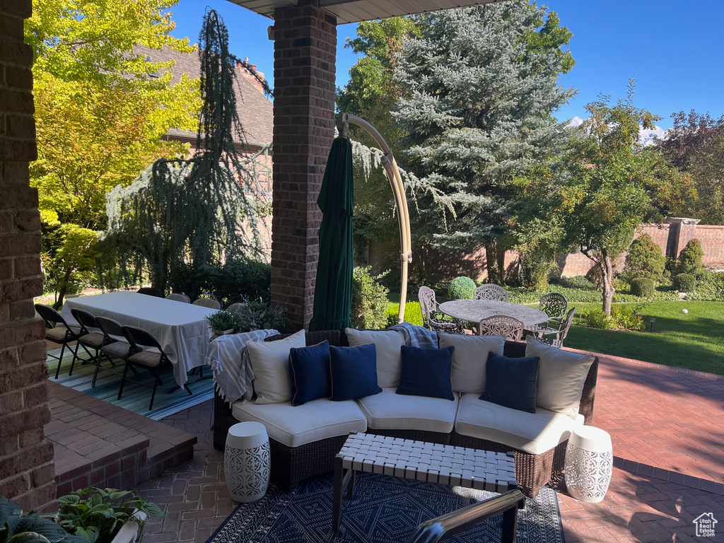 View of patio / terrace with an outdoor hangout area