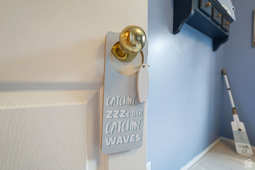 Detailed view of baseboards