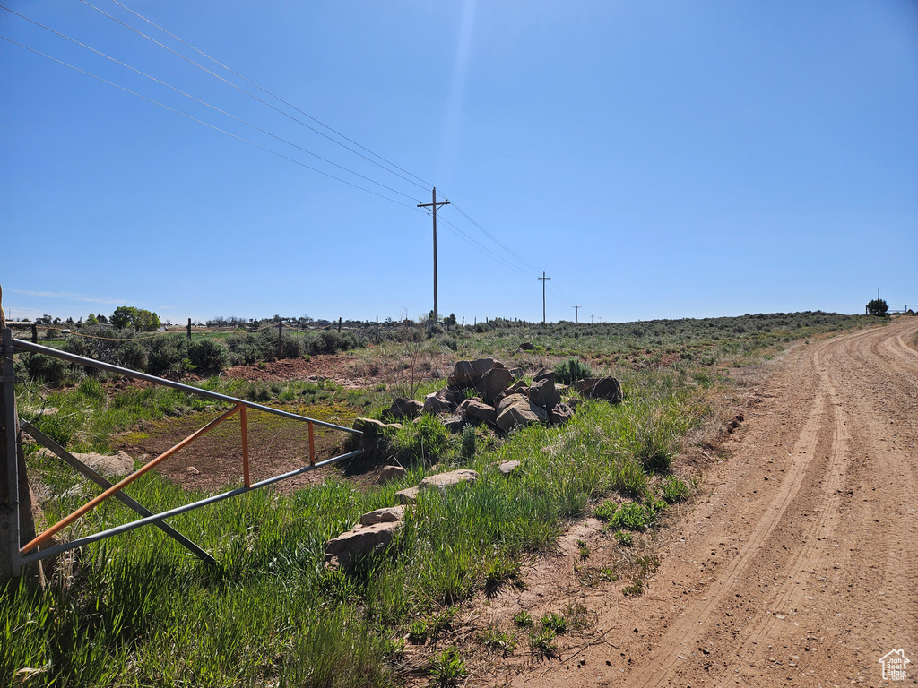 View of yard with a view of rural / pastoral area