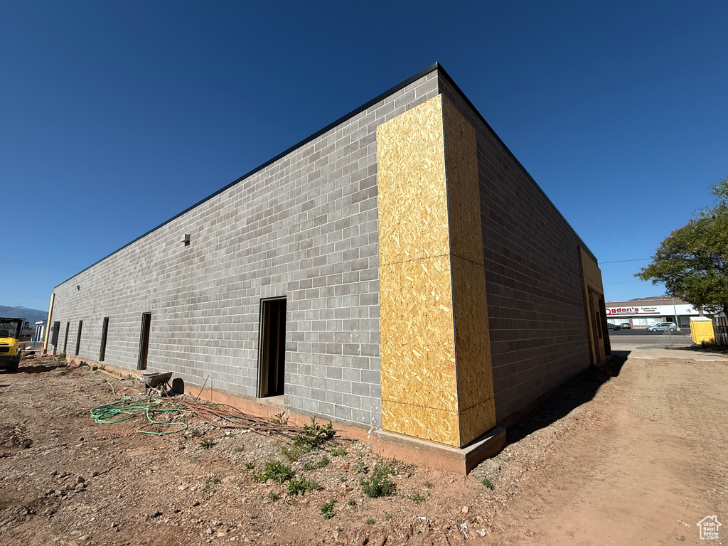 View of side of home