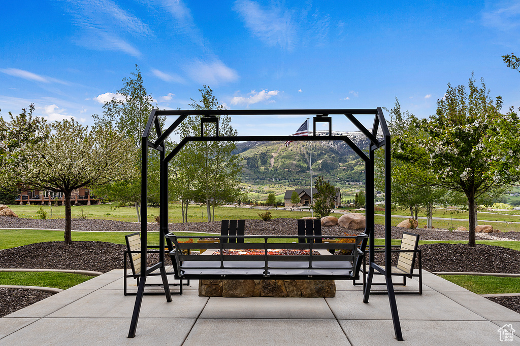 View of community featuring a mountain view