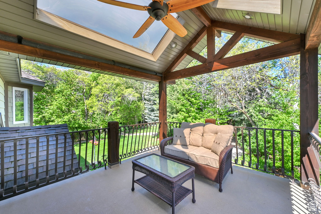 View of patio / terrace with a ceiling fan
