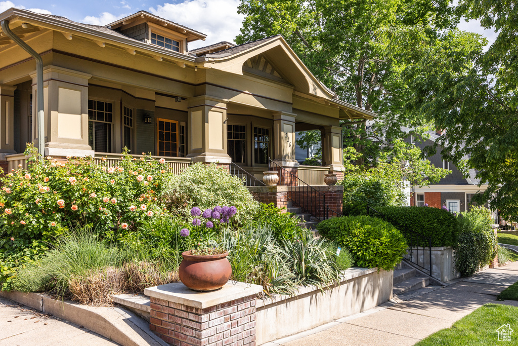 View of front of home with covered porch