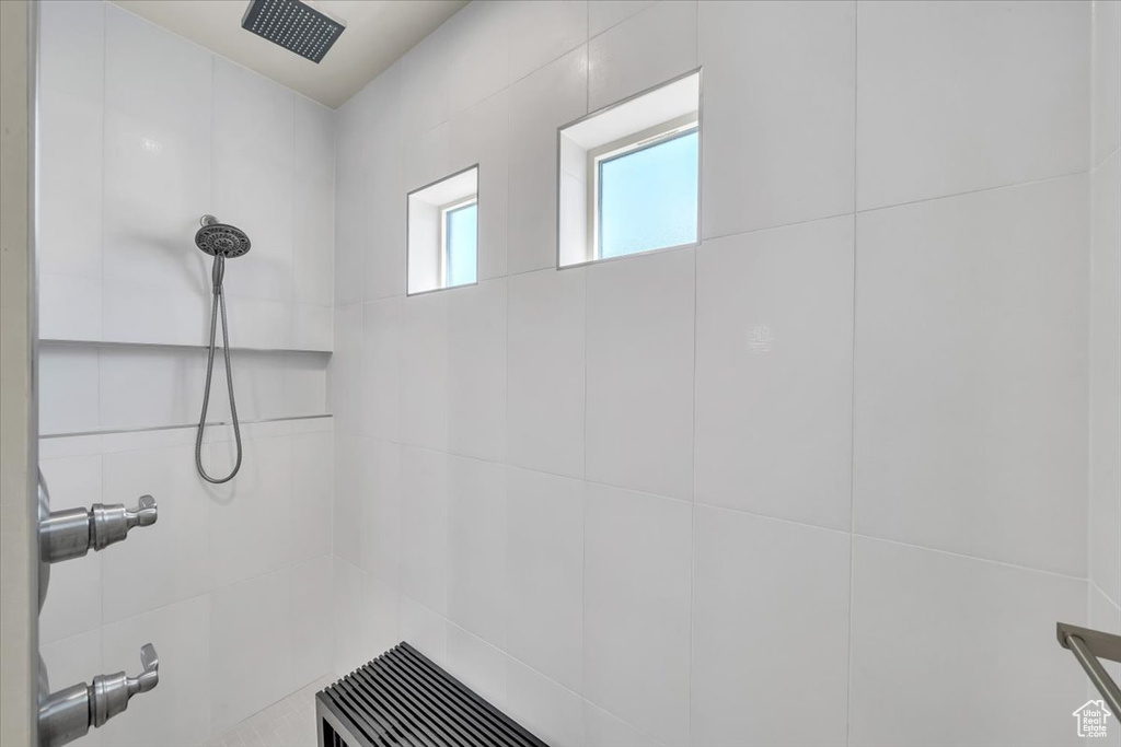 Bathroom with a tile shower