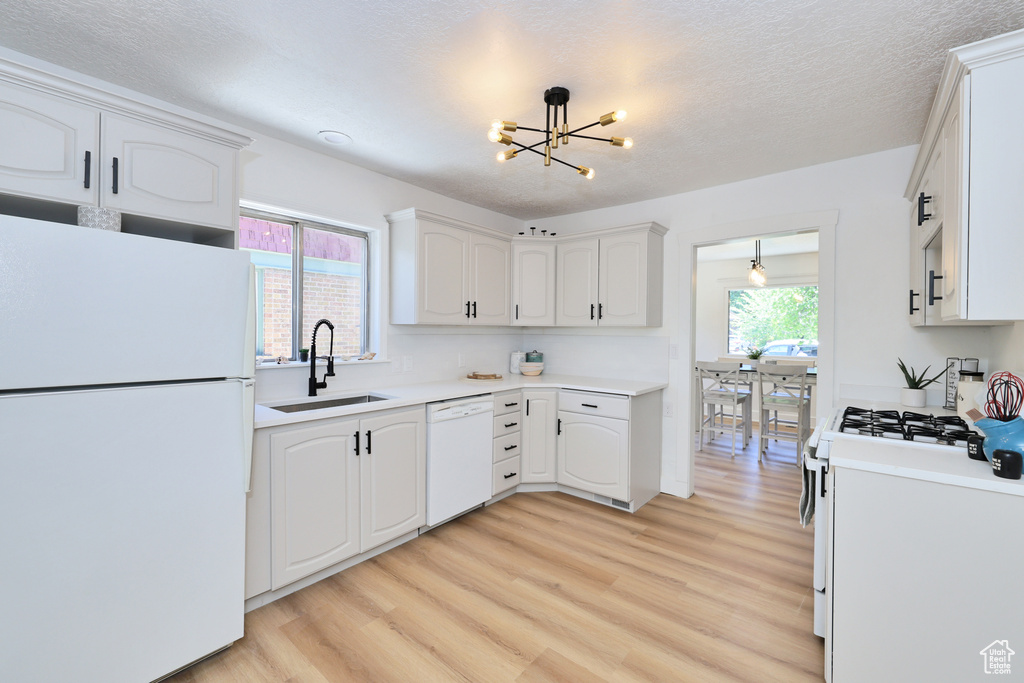 557 E CLEVELAND AVE Salt Lake City, UT 84105