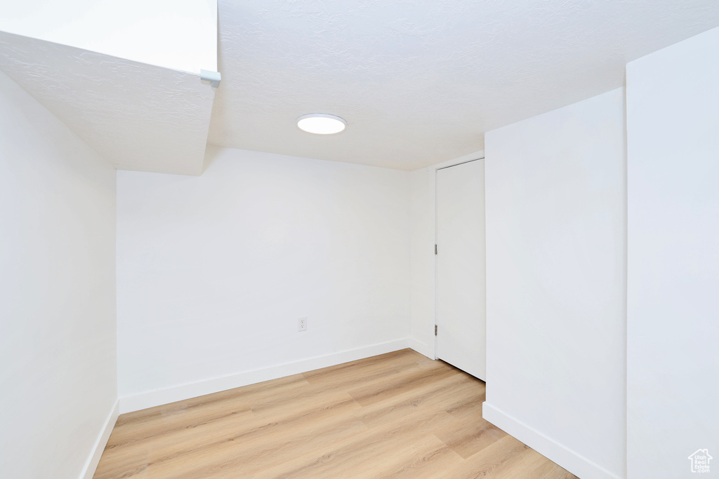557 E CLEVELAND AVE Salt Lake City, UT 84105