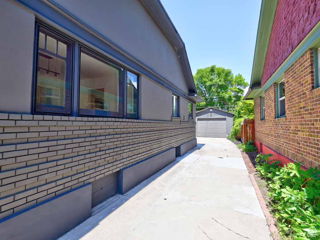 557 E CLEVELAND AVE Salt Lake City, UT 84105
