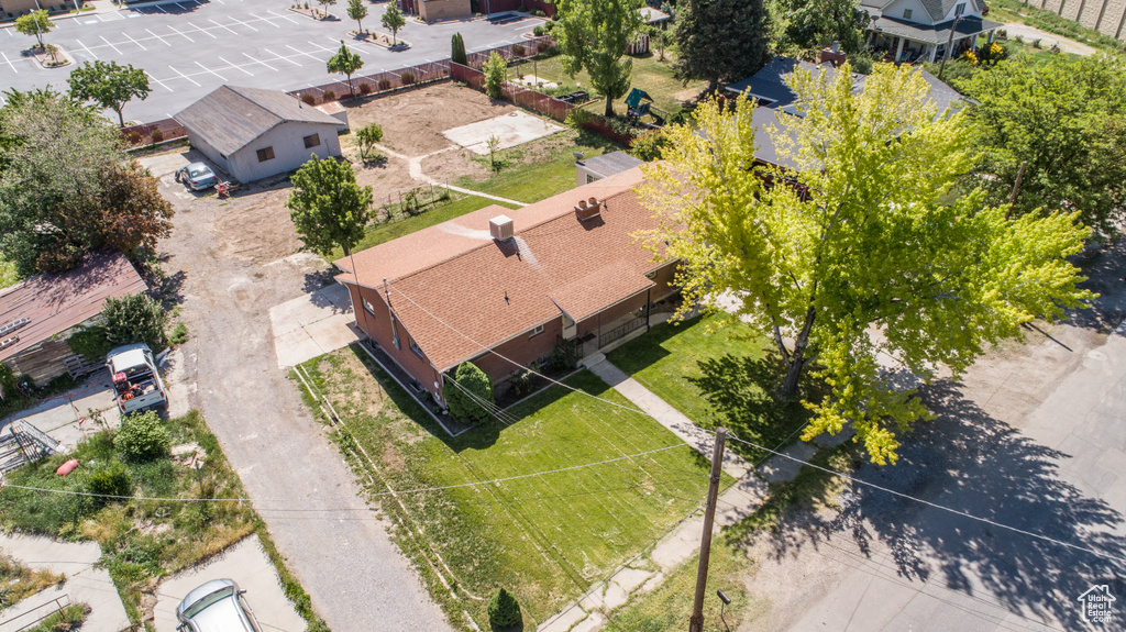 Aerial view of property and surrounding area