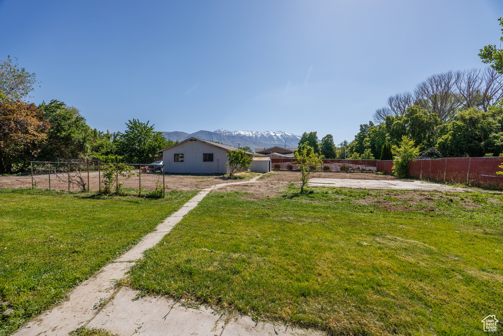 View of yard with a mountain view