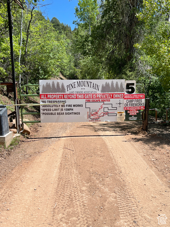 View of dirt / gravel road