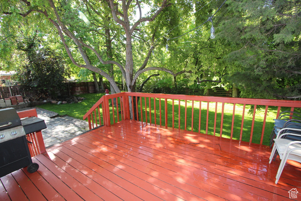Deck with area for grilling