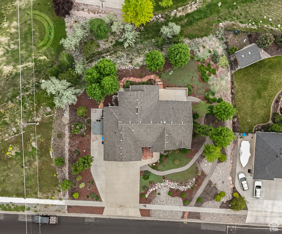 Aerial view of property and surrounding area