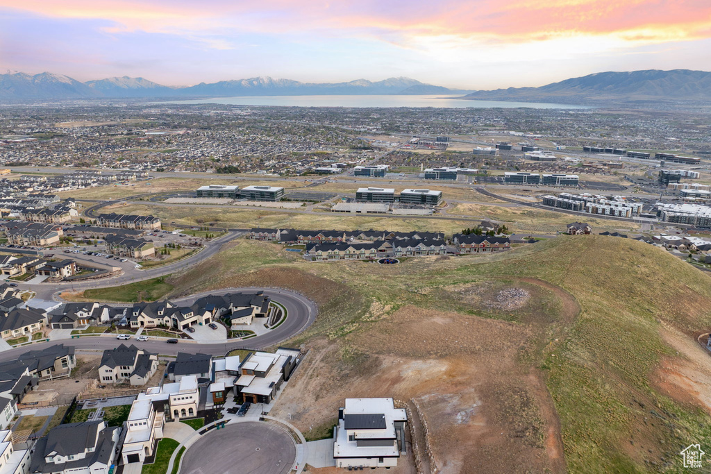 View of property location featuring a mountainous background