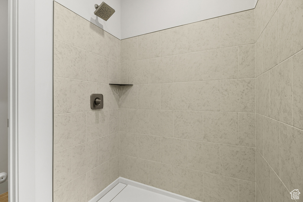 Photo 11 for MLS #2087263 at 2153 W 320 South