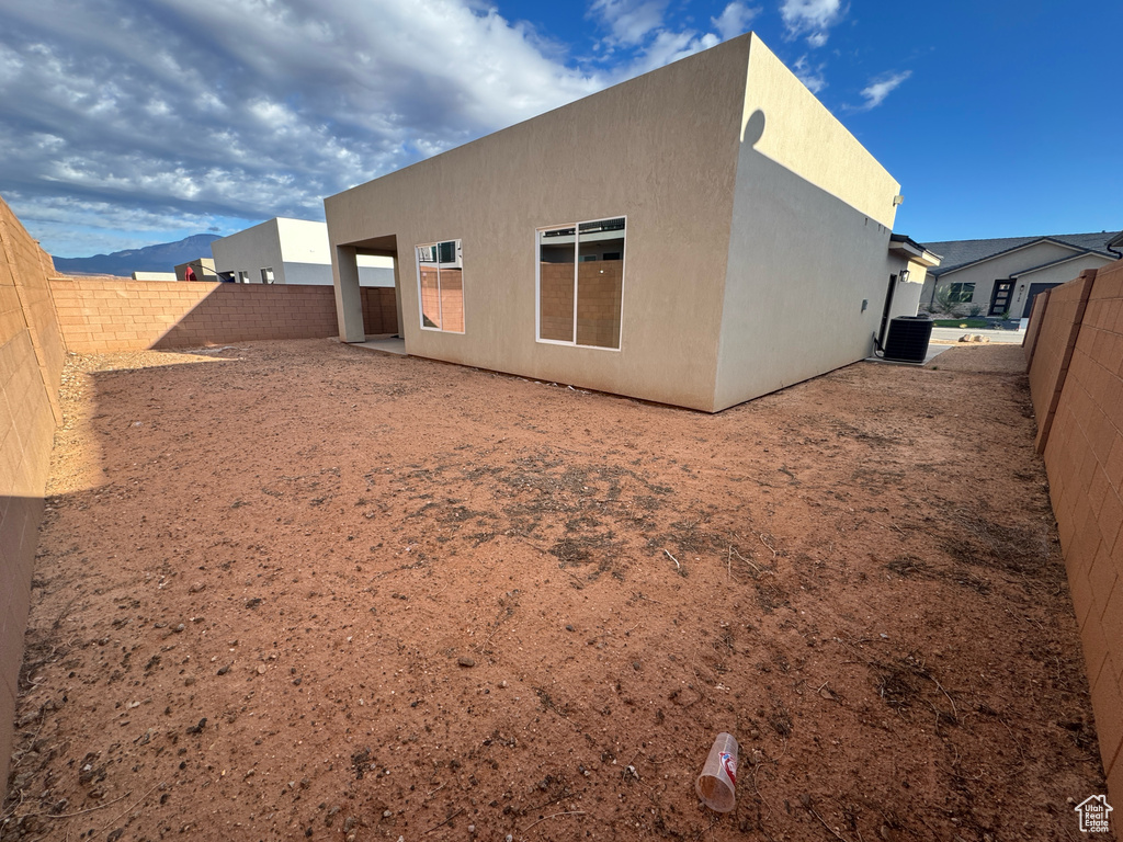 Photo 19 for MLS #2087263 at 2153 W 320 South