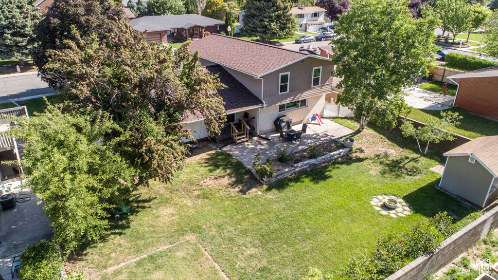 Aerial perspective of suburban area
