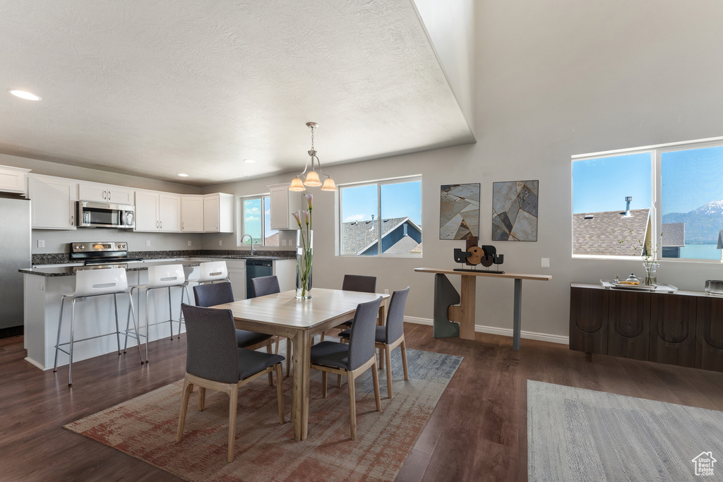 2956 S WILLOW CREEK DR Saratoga Springs, UT 84045
