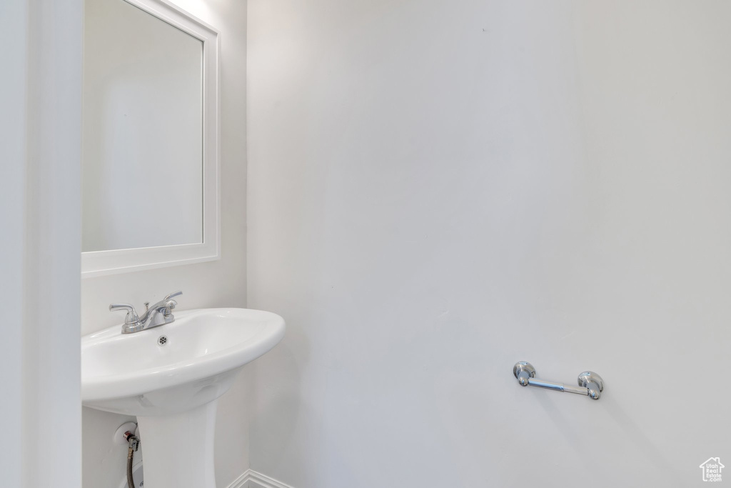 Bathroom with a sink