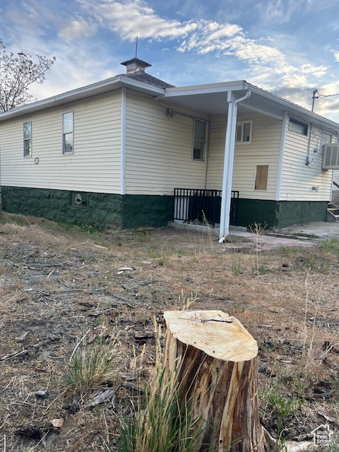 View of side of home