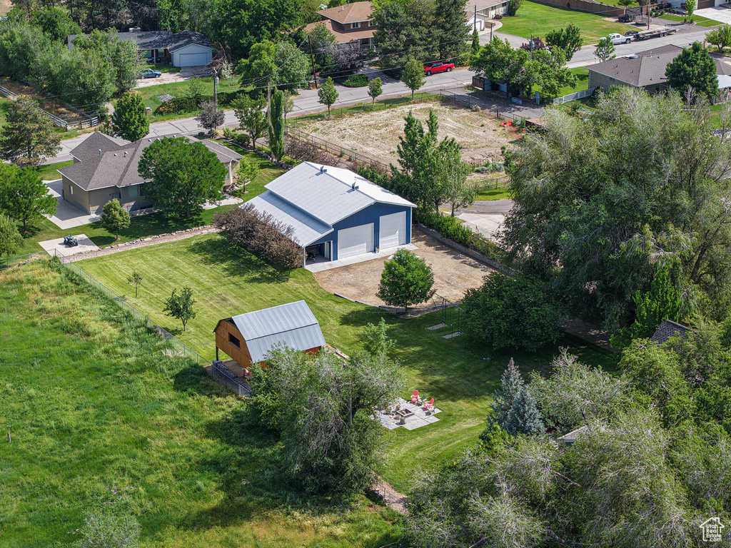 Aerial view of property and surrounding area