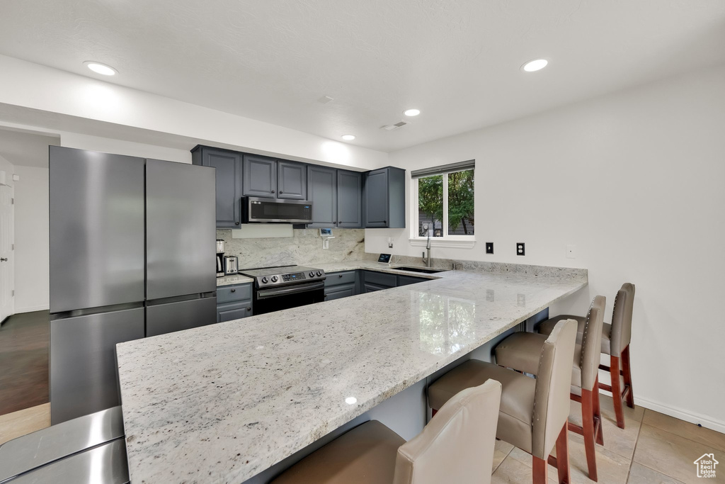 2553 W EVENING DOVE CIR West Valley City, UT 84119