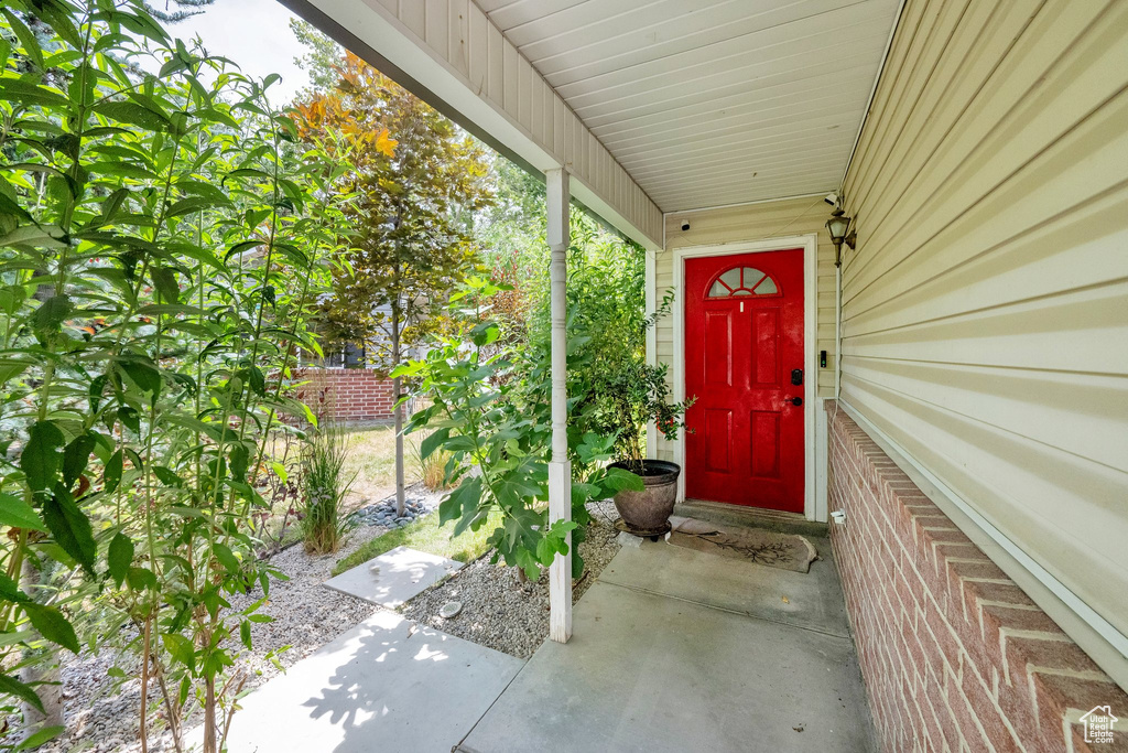 2553 W EVENING DOVE CIR West Valley City, UT 84119