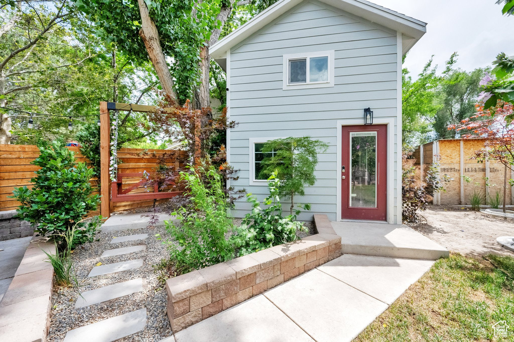 2553 W EVENING DOVE CIR West Valley City, UT 84119