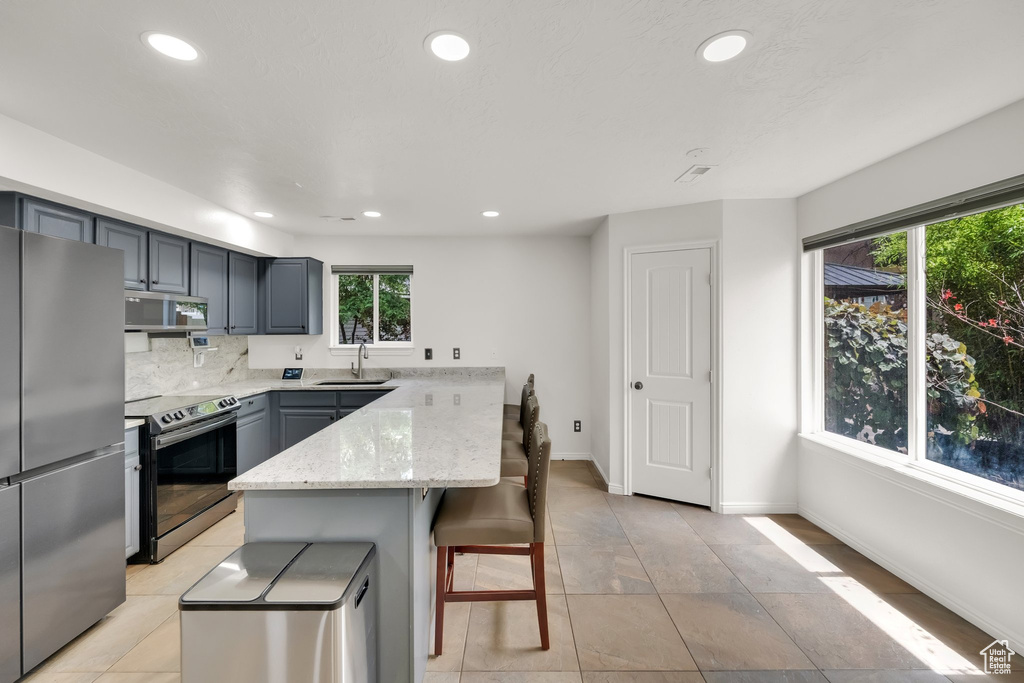 2553 W EVENING DOVE CIR West Valley City, UT 84119