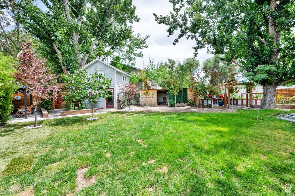 2553 W EVENING DOVE CIR West Valley City, UT 84119