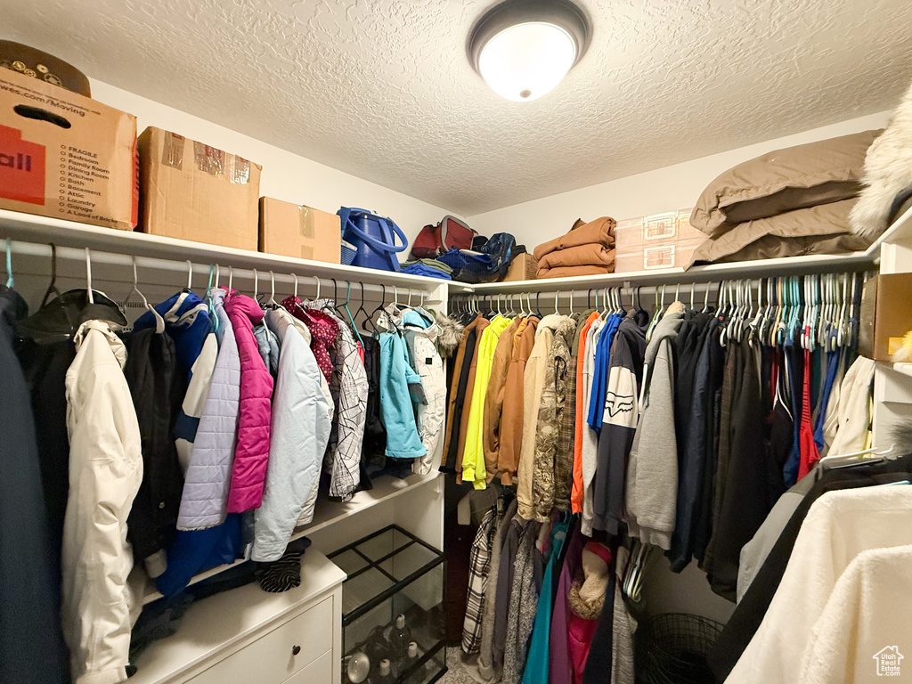 View of walk in closet