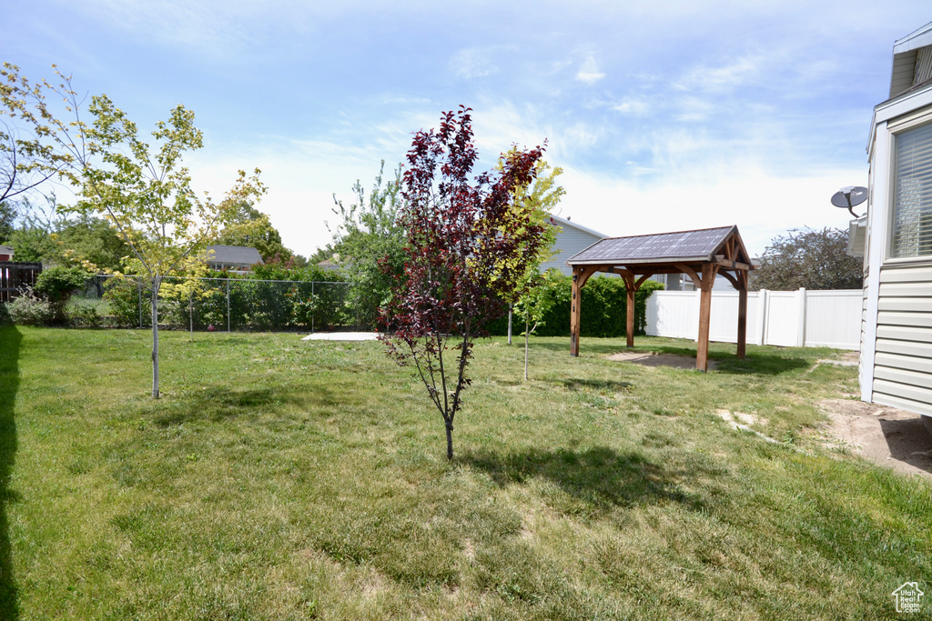 View of yard featuring a gazebo