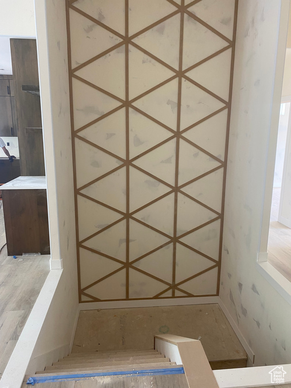 Detailed view of baseboards