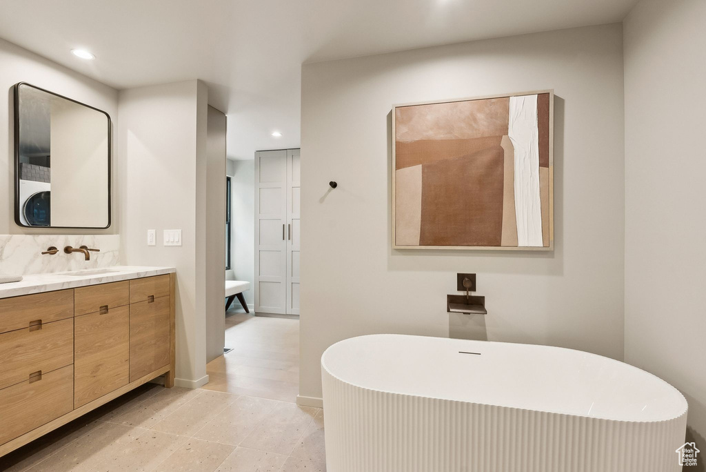 2655 E HIAWATHA CIR Salt Lake City, UT 84108