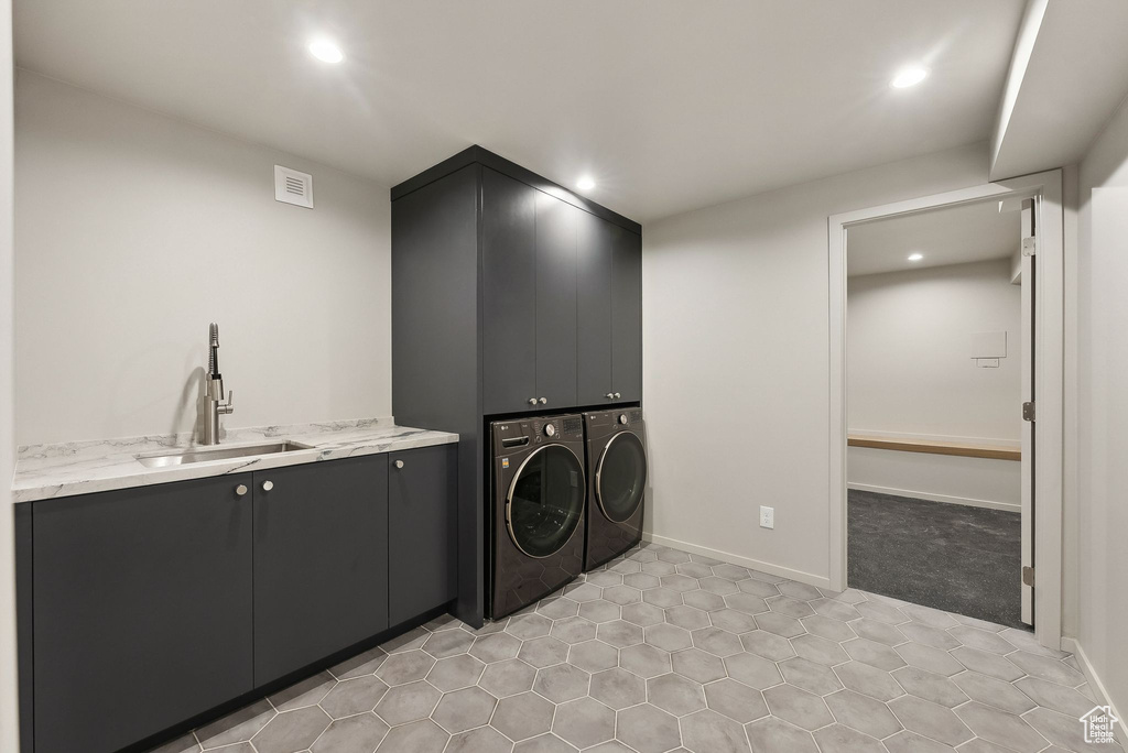 2655 E HIAWATHA CIR Salt Lake City, UT 84108