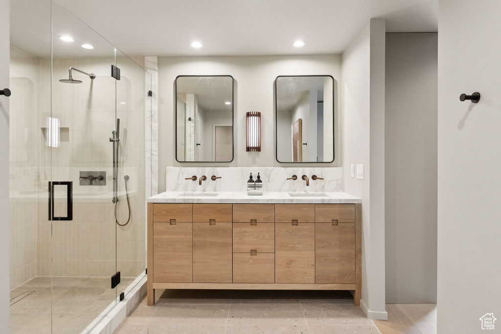 2655 E HIAWATHA CIR Salt Lake City, UT 84108