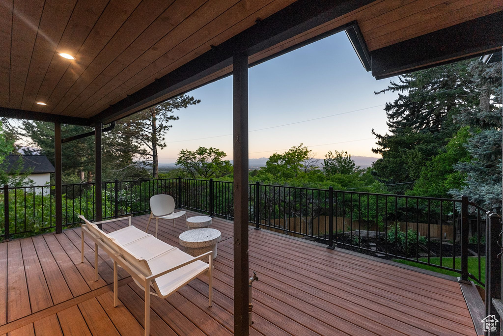2655 E HIAWATHA CIR Salt Lake City, UT 84108