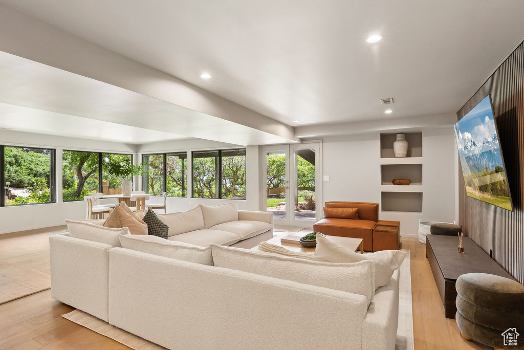 2655 E HIAWATHA CIR Salt Lake City, UT 84108