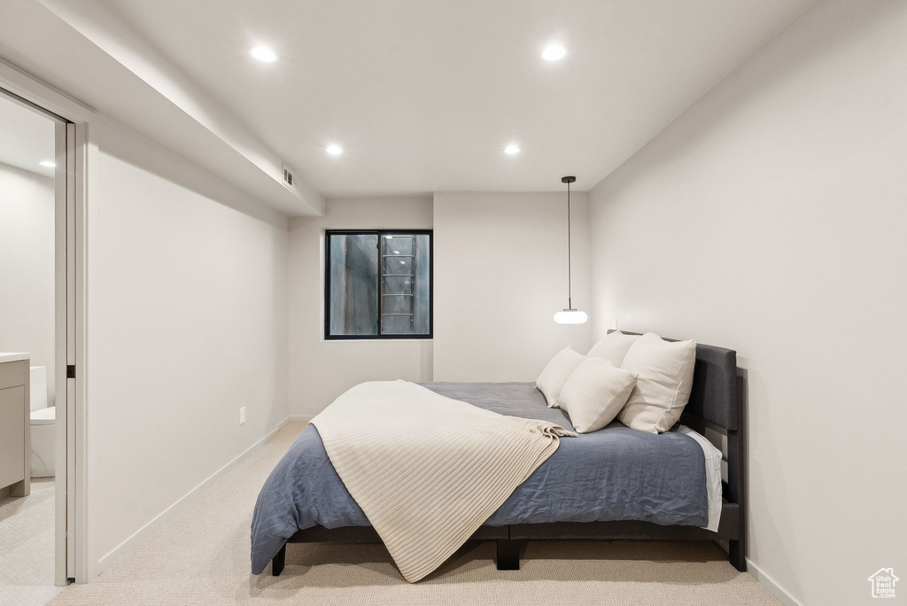 2655 E HIAWATHA CIR Salt Lake City, UT 84108