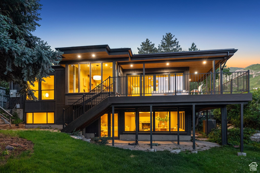2655 E HIAWATHA CIR Salt Lake City, UT 84108