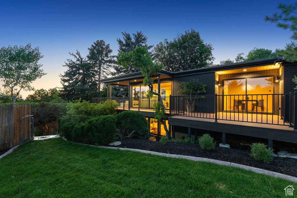 2655 E HIAWATHA CIR Salt Lake City, UT 84108