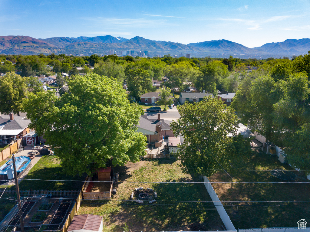 Aerial perspective of suburban area with mountains