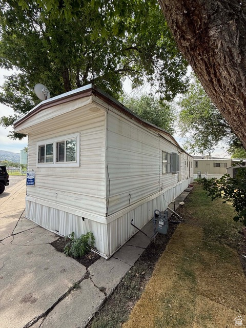 Photo 2 for MLS #2087546 at 19 E Colonial Wood #D