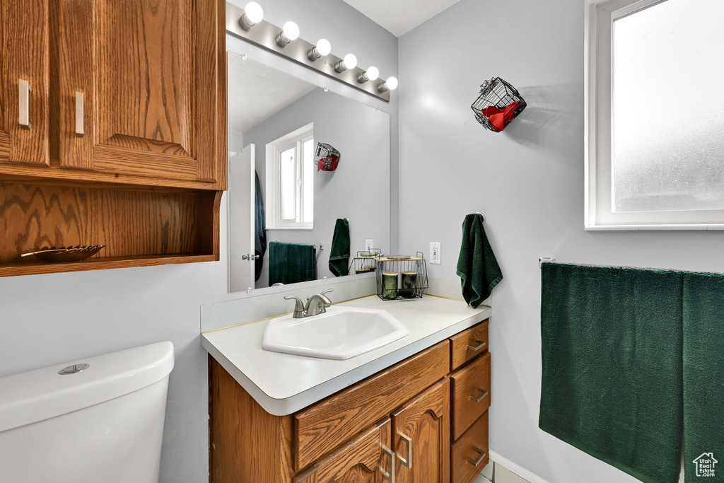 2195 W 4250 S Roy, UT 84067