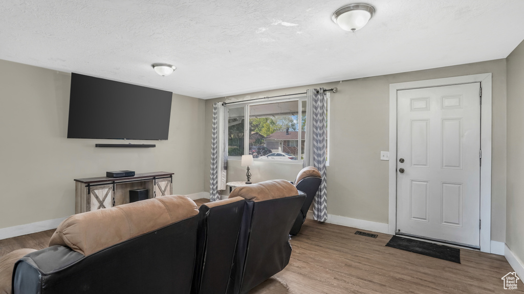 Photo 4 for MLS #2087553 at 1951 W 7125 South