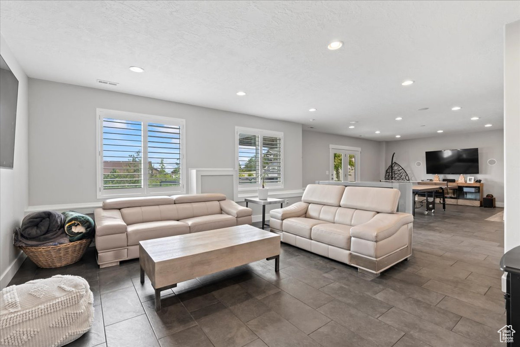 Living area with recessed lighting