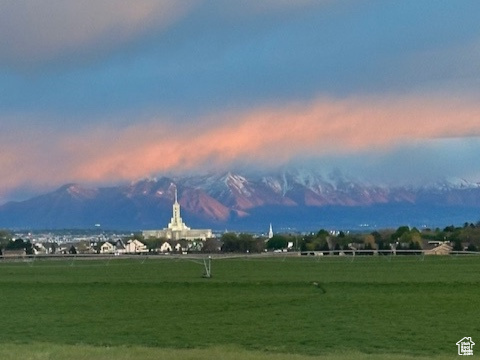 View of property\\\\\\\\\\\\\\\'s community featuring an area for soccer, a mountain view, and a rural view