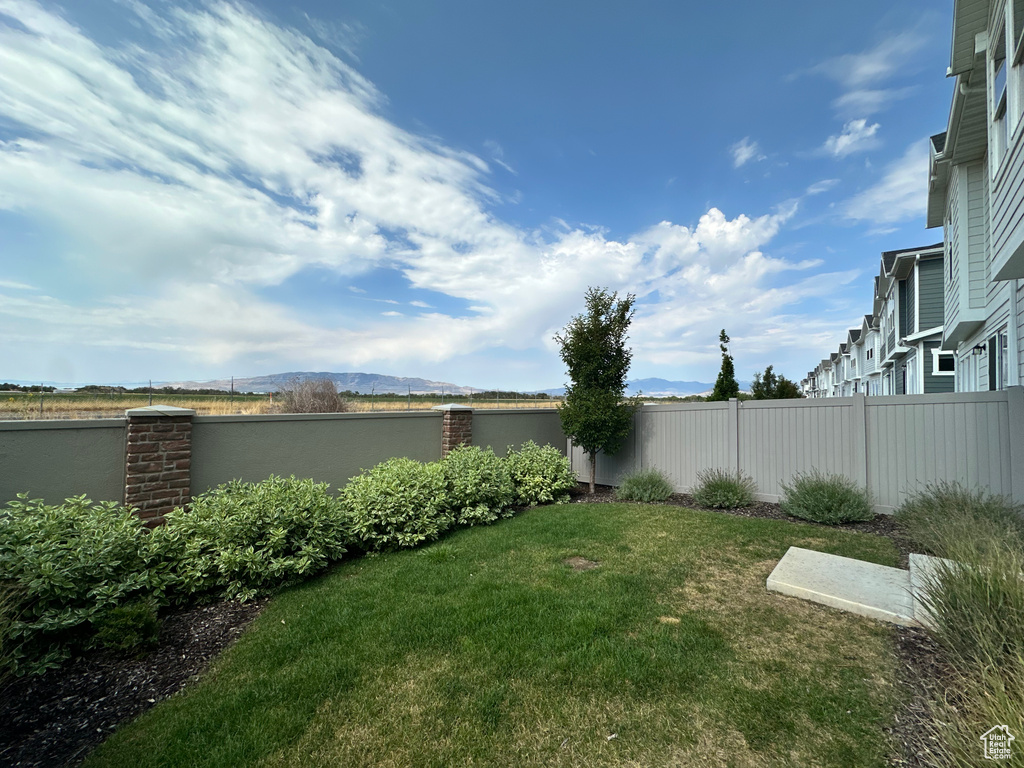 4945 W WILLOWBANK DR Highland, UT 84003